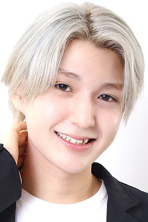 小島健生